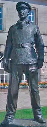 Statue Robert-Blair-Paddy-Mayne