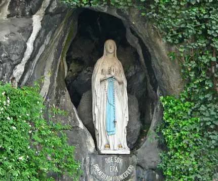 Virgin Mary Grotto, Lourdes